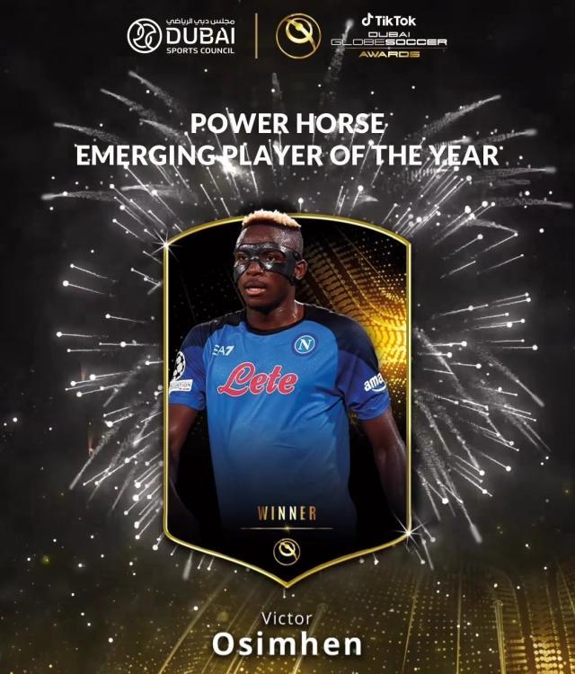 电竞世界杯-意甲最火新星!奥西门获颁环球奖年度新锐球员奖